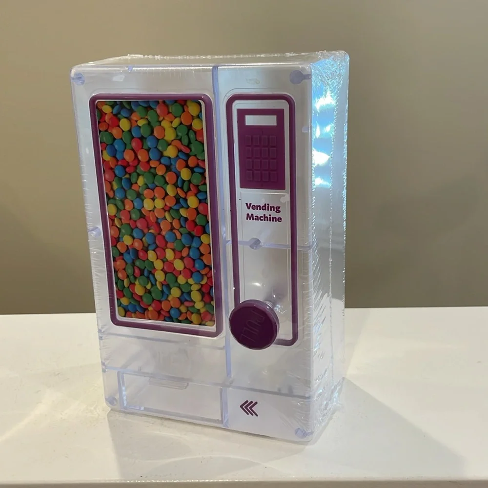 New Target Bullseye Playground Desktop Candy Dispenser / Vending Machine